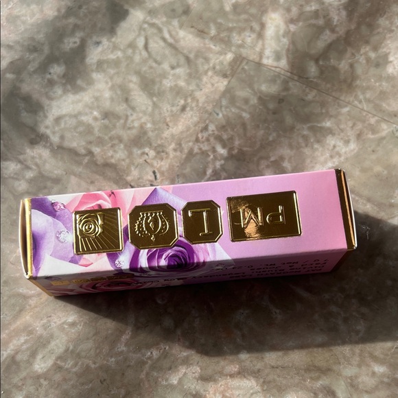 Pat McGrath Divine Blush - Legendary Glow Color Balm - Picture 3 of 4